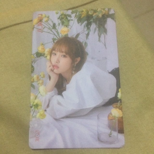 [OFFICIAL] YENA & YURI COLOR*IZ PHOTOCARD