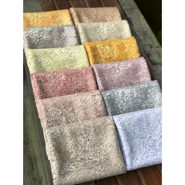 kain kebaya metalik ysl muat 1 kebaya