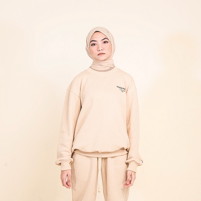 UNDERGOD Crewneck Beige