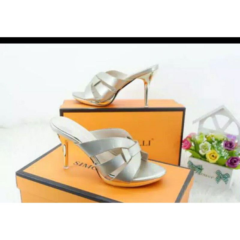 sendal heels simoncelli size 37 " preloved"