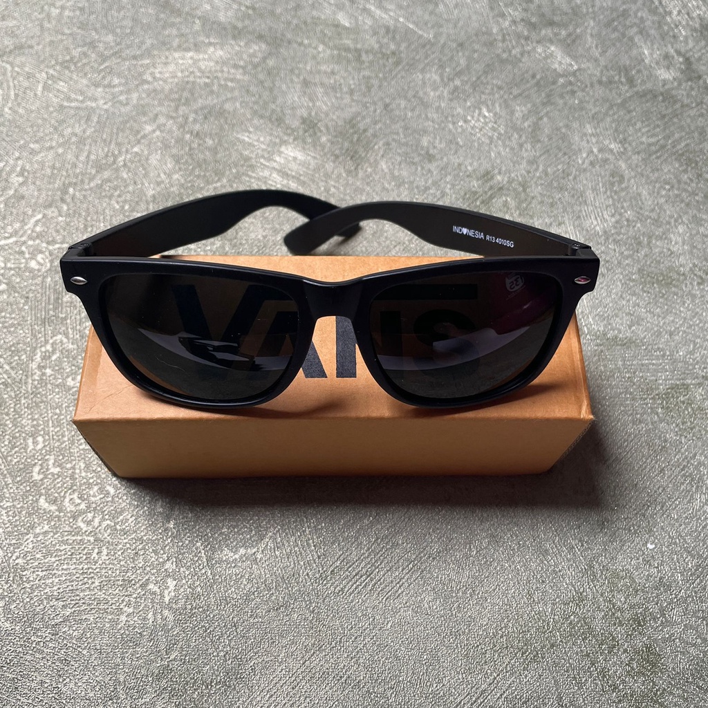 Kacamata Hitam Vans Thrasher / Sunglasses Aksesoris Kacamata