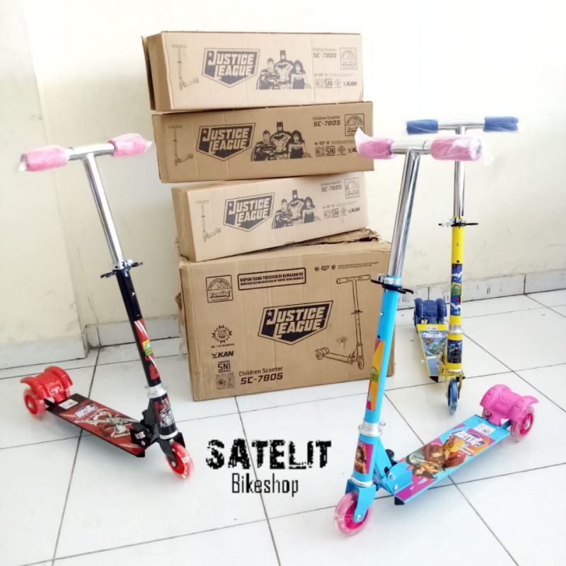 Scooter Skuter Otoped Anak Family 7805 Justice League