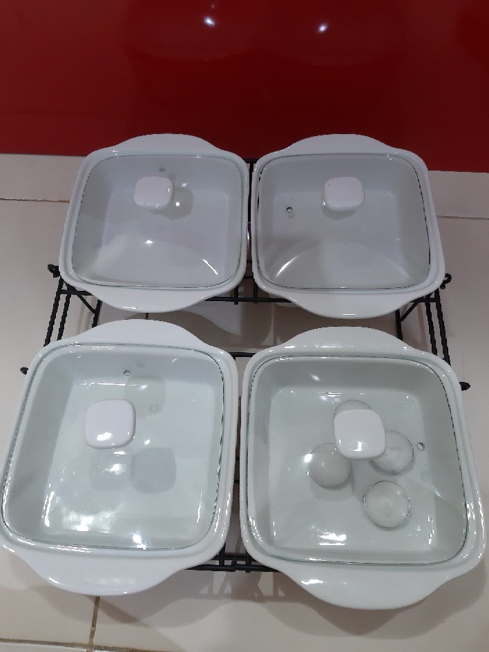 Prasmanan Isi 4 Rak Hitam Free Peking Kayu