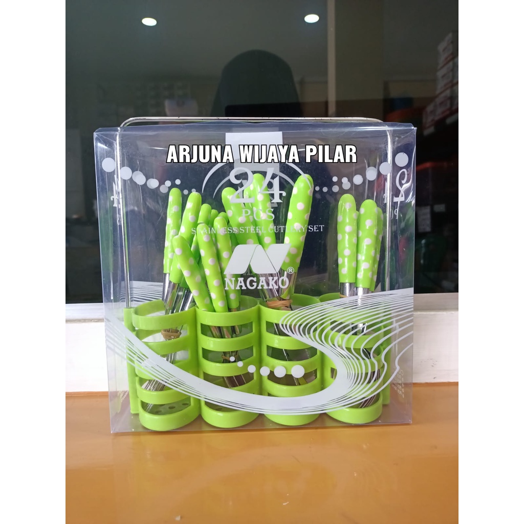 SENDOK GARPU MAKAN SET POLKADOT nagako +Bubblewrap