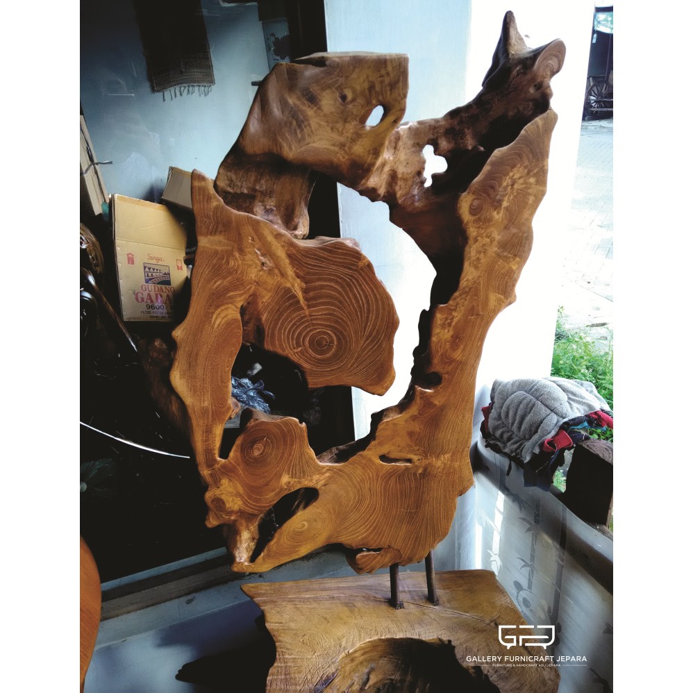 Patung Abstrak Kayu Jati