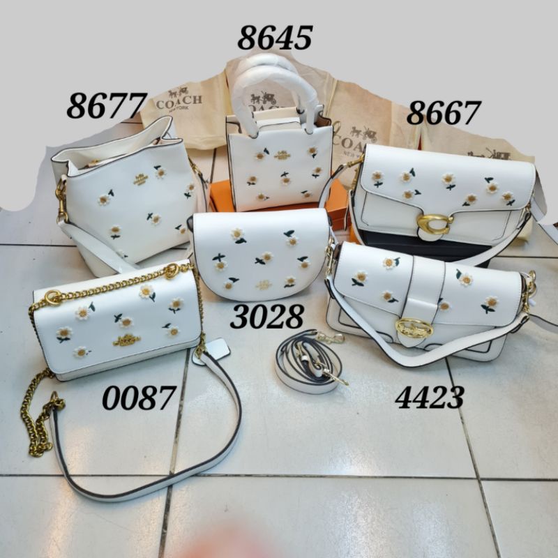 Tas coch import / tas coa wanita import uk 21x15x9 / tas coch daisy / coa klare crossbody import / taa Coac fedora sunflower