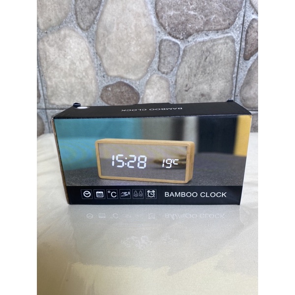 Preloved Jam Digital Wooden Clock