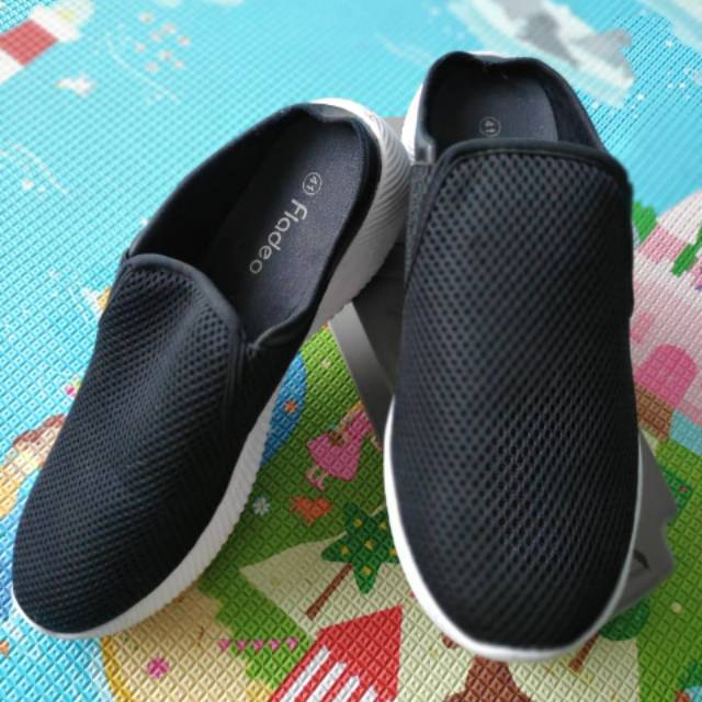 PRELOVED SALE LIMITED TIME  Sepatu Pria fladeo