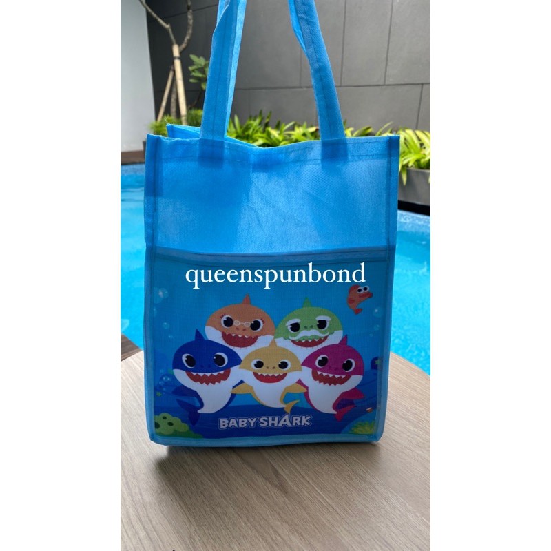 TAS ULTAH SiZE 20x14x26  READY!!  ANEKA KARAKTER IKUT STOCK