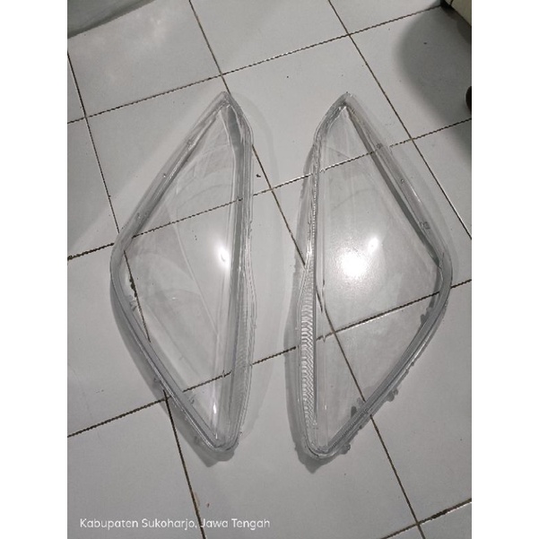 mika lampu depan Toyota wish 2003-05