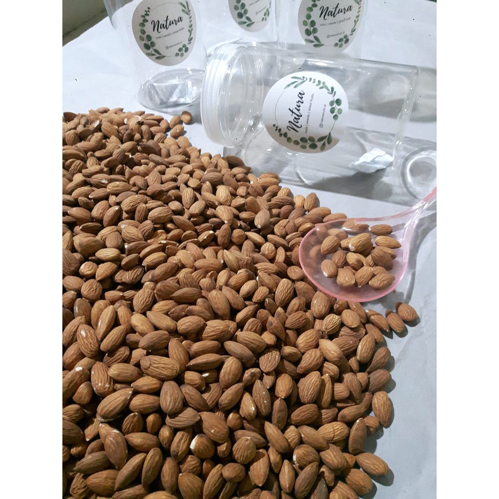 

ALMOND PANGGANG 600GR (TOPLES). FRESH FROM THE OVEN ROASTED ALMOND