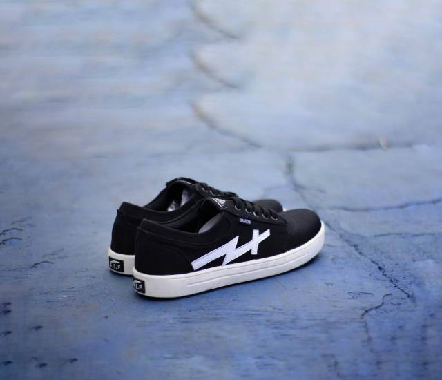 Sepatu Lokal Shoes Local Pride SIF Sonic Low Cut Black White