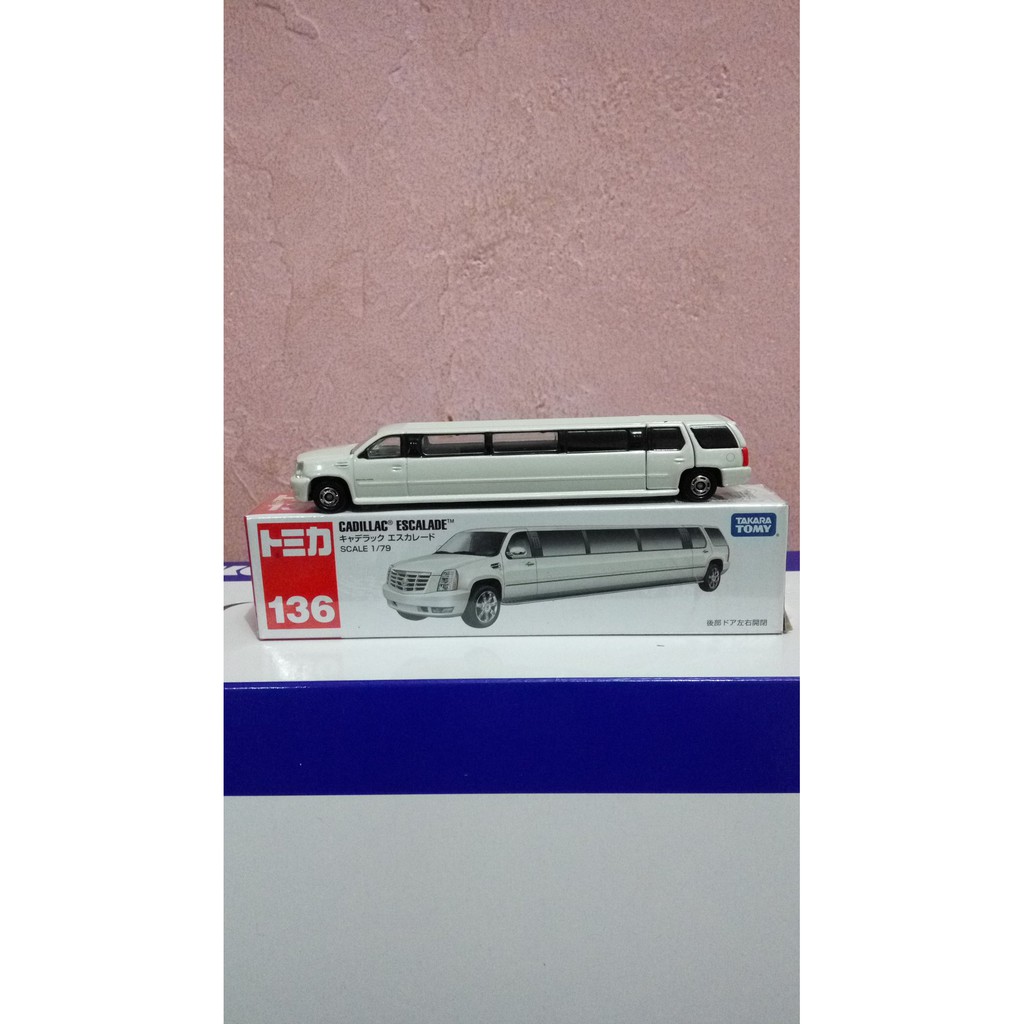 Promo miniatur tomica long no 136 Cadillac escalade Murah