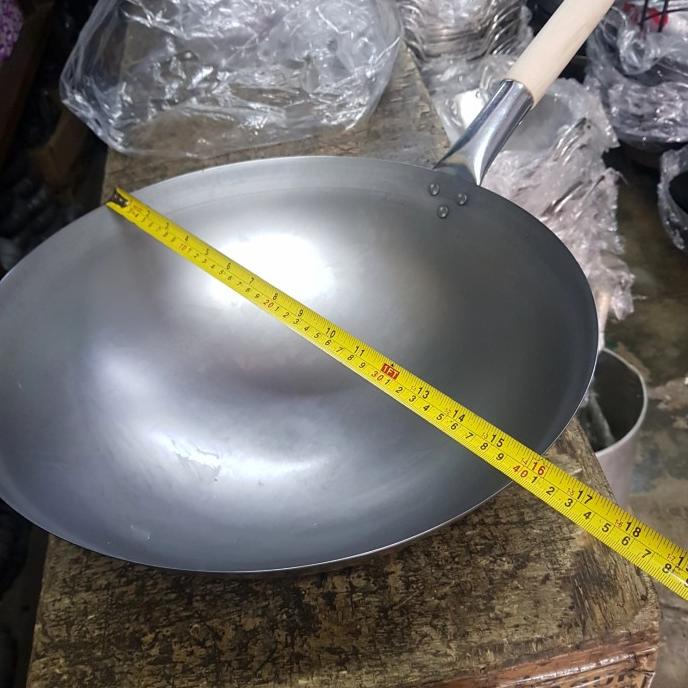 Wajan Besi / Iron Wok 40 Cm + Gagang Kayu Wn78676