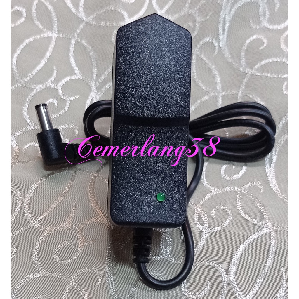 SALE!! 1A 12V BK 12 W Switching Adaptor Charger 12 V 1 A 12 Watt AC DC