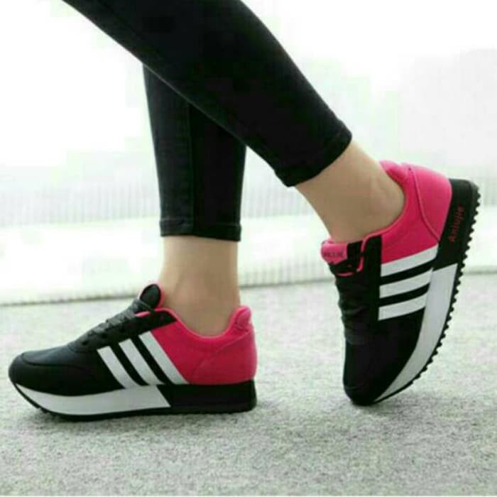Sepatu sneaker ADIDAS wanita hitam pink jogging casual santai promo