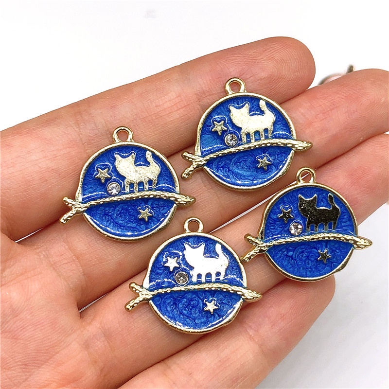 4pcs Gantungan Kunci Enamel Bentuk Kucing Bahan Alloy Untuk Wanita Charms