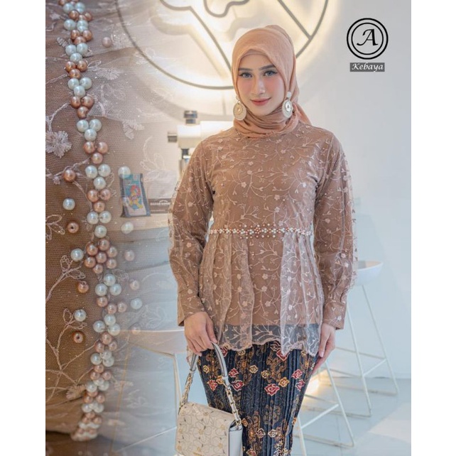 BLOUSE KANAYA // BAHAN TILLE VARIASI PAYET MUTIARA // By Assyifa Kebaya