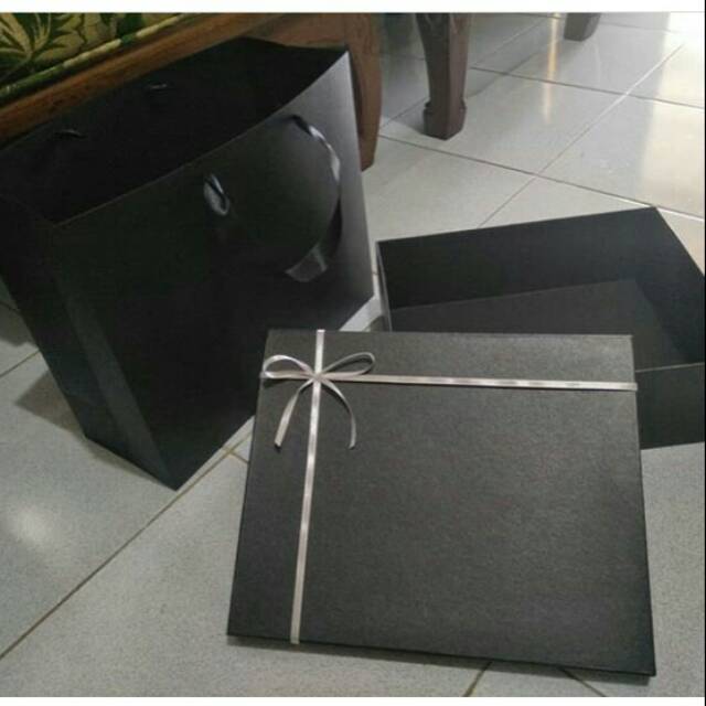 

Kotak kado / giftbox