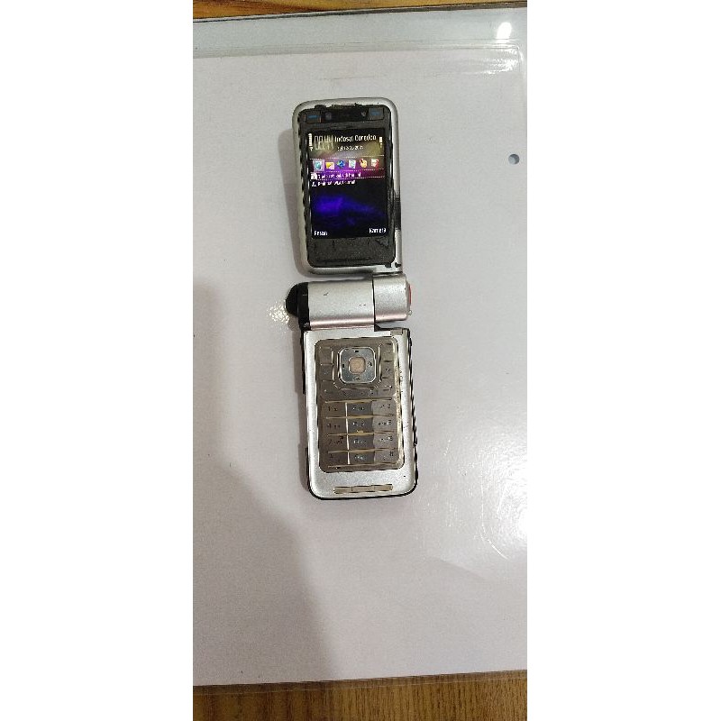 Nokia N93i anggap bahan