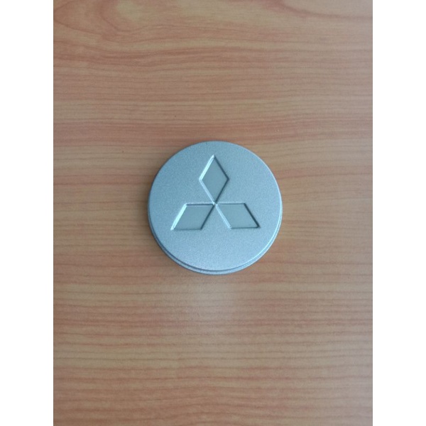Tutup Dop Velg Standar Roda Mobil Mitsubishi Kuda