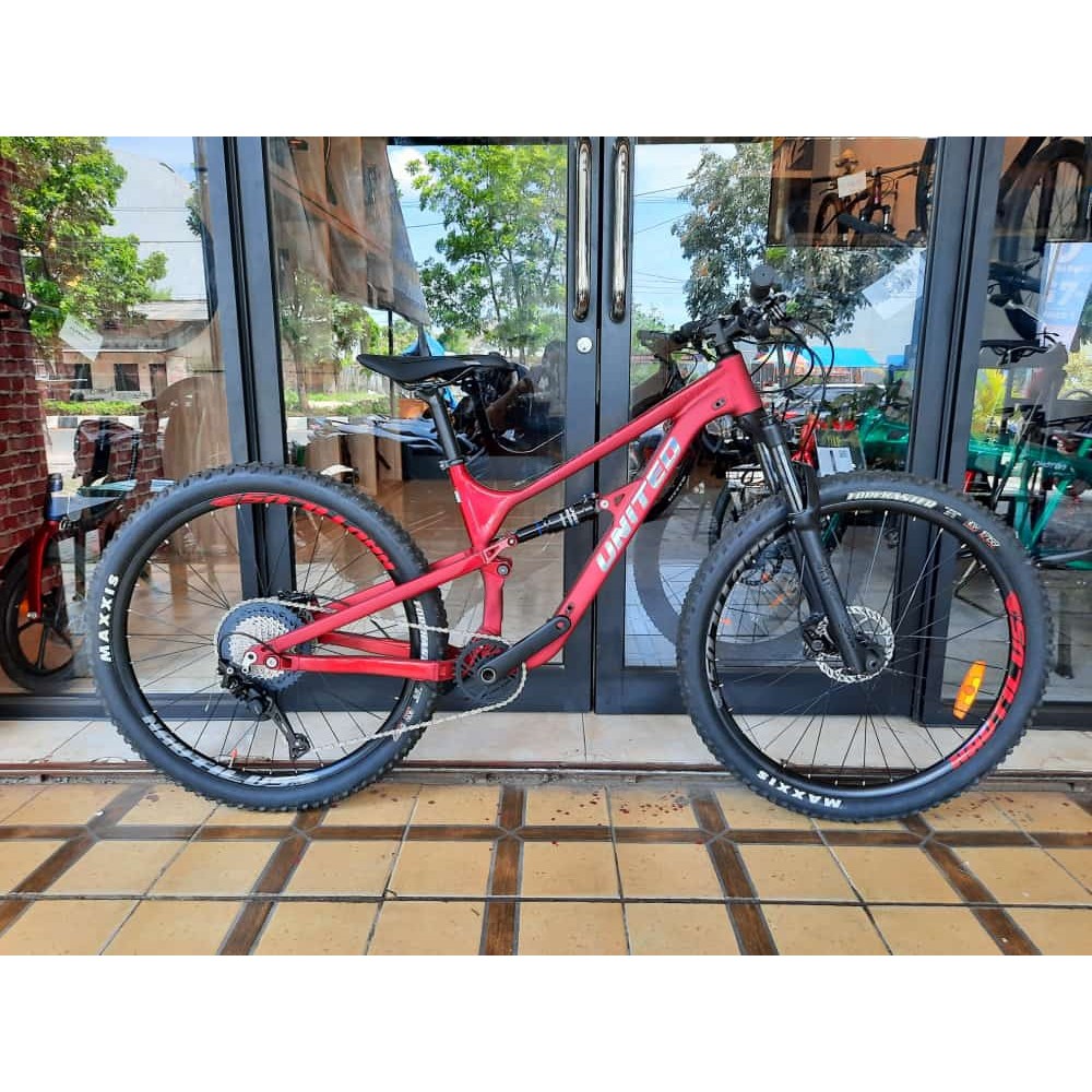 MTB 27.5 UNITED EPSILON T2
