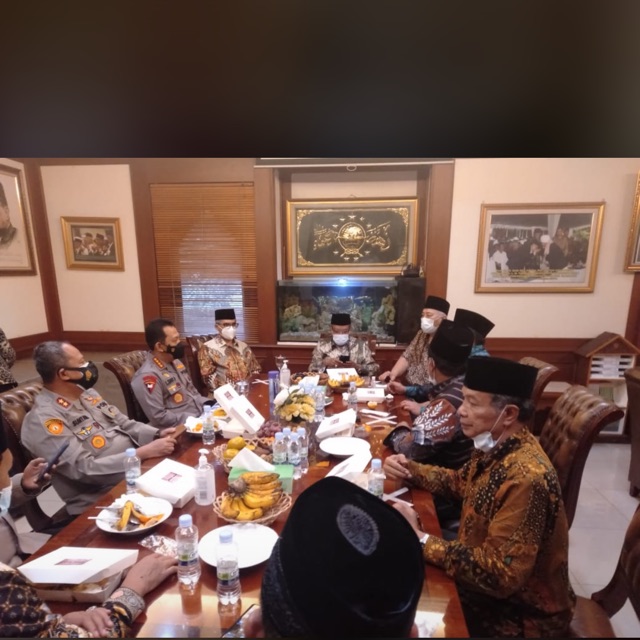 ayu_mutiara96