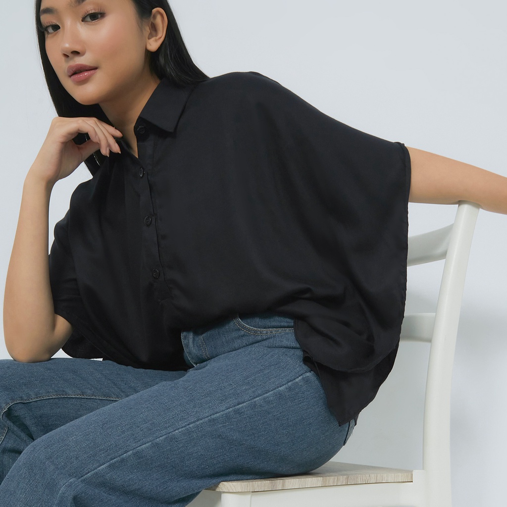 Sundays Attire - ALAIA BLOUSE / Atasan Wanita Berkerah Polo Batwing