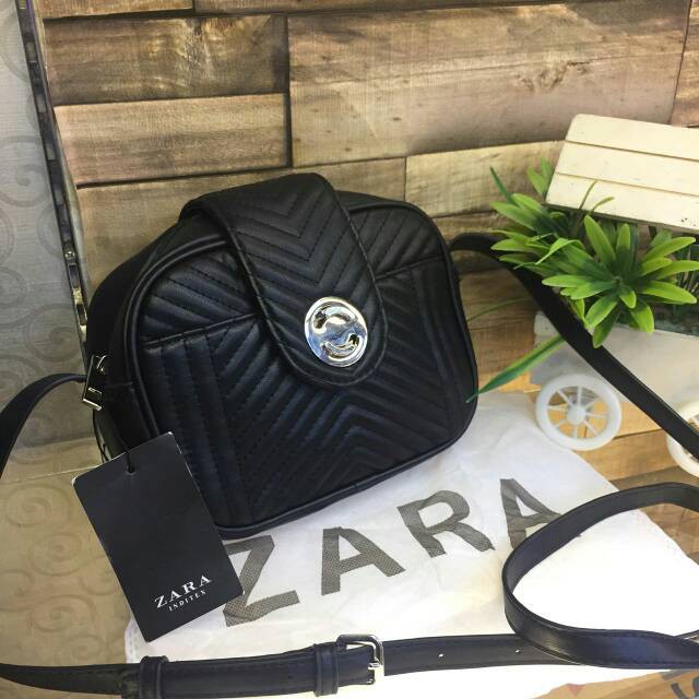 TAS ZARA FLIP ORIGINAL Model Selempang Persis Ori Ada Barcode Nametag Zara Uk 21x15cm tas wanita
