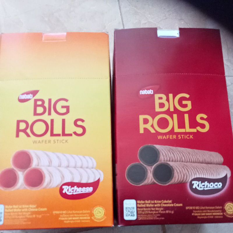 

Nabati big rol wafer