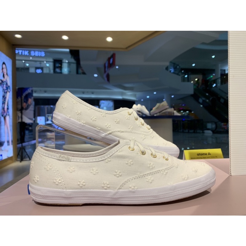 Sepatu keds Champion Daisy Eyelet white