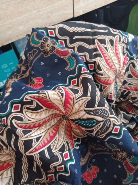 Kemeja Batik Pria Slim Fit Elegan Baju Batik Pria Slim Fit Mewah Cbs662