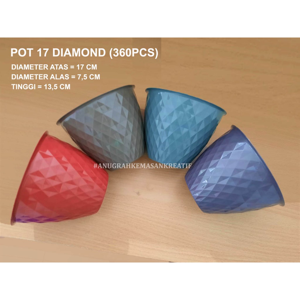 Pot 17 Diamond Warna (12 Pcs)