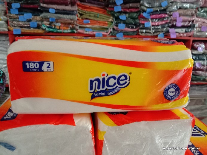 Tissue Nice Facial 180 Sheets Softpack Murah