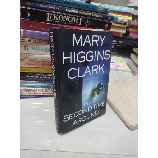 buku novel Mary Higgins Clark second time around hardcover original