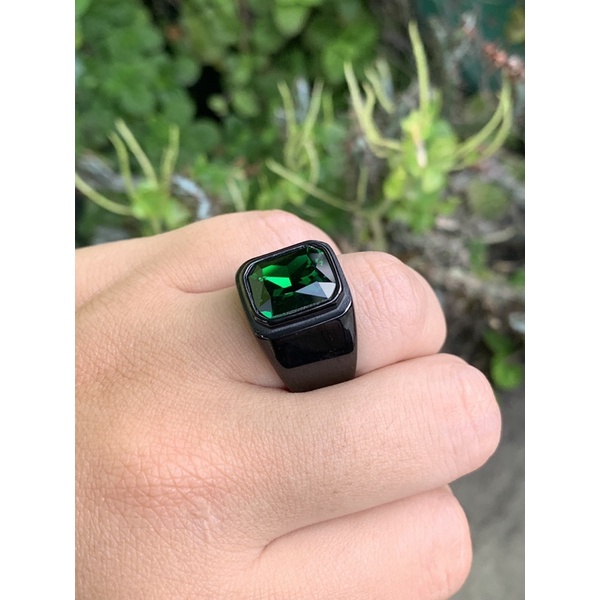 Cincin Pria Octagon Batu Emerald Green Cutting Akik Zamrud Hijau Ring Black Gun Platted Titanium Stainless Steel Tahan Luntur dan Karat