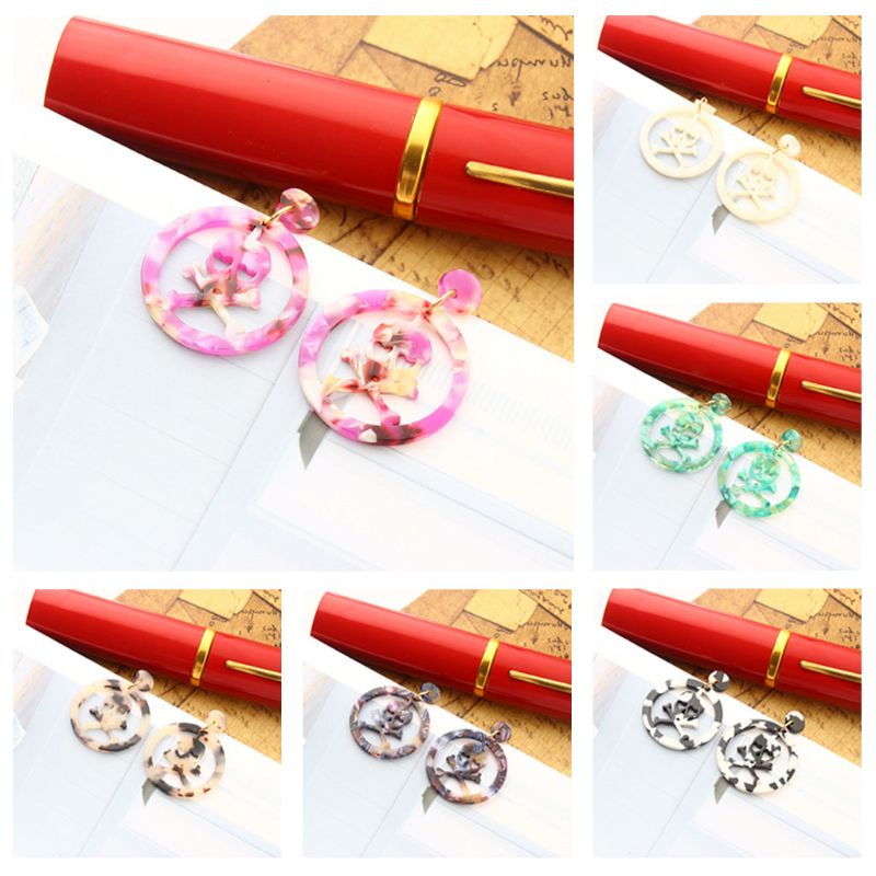 Siy Anting Tusuk Gantung Bahan Resin Desain Tengkorak Hollow Gaya Vintage Untuk Wanita