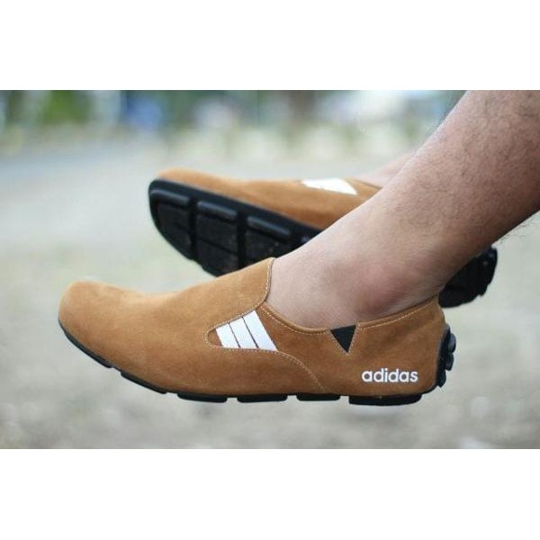Sepatu Adidas Slip On Pria