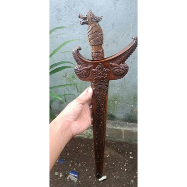 warangka ukir dan keris naga weling