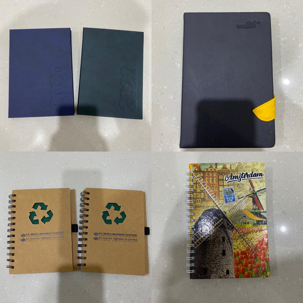 

[NEW] BARU BUKU AGENDA NOTES BUKU TULIS ALAT PERLENGKAPAN TULIS KANTOR ATK POLOS UNTUK ANAK KULIAH RING HARD COVER POST IT TEMPEL PRAKTIS