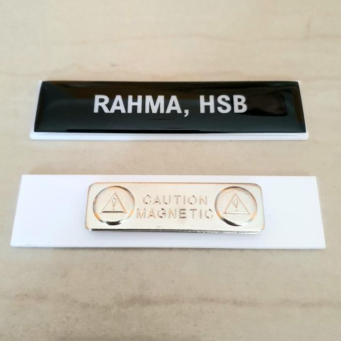 

BISA BAYAR DITEMPAT name tag akrilik magnet + resin KOMPLIT Kode 1232