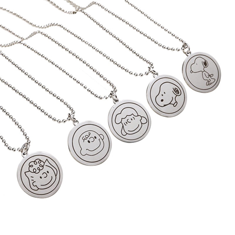 Kartun Snoopy kalung lucu gadis jantung Charlie bulat stainless steel kalung siswa perempuan pasanga