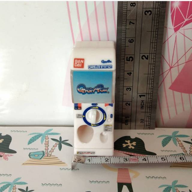 Miniatur Mesin Gacha / Gashapon Putih