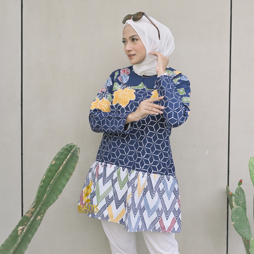 BAJU KEMEJA BATIK WANITA Prabuseno - Intan Tunik Batik Wanita Lengan Panjang