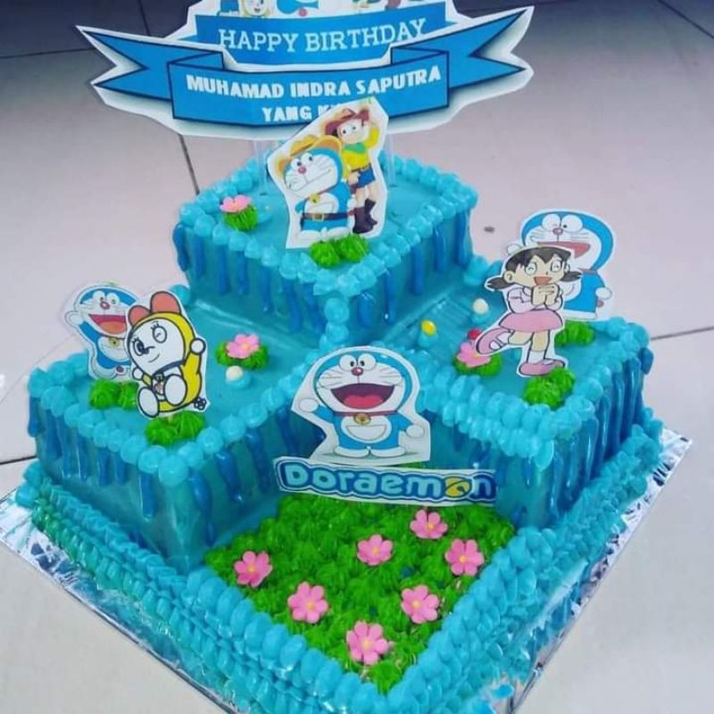 

CAKE ULTAH SUDUT/ KUE ULANG TAHUN