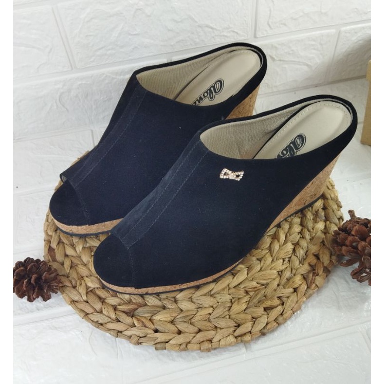 Wedges Big size Woman / SLOP Kulit Suede Black Elegant Size JUMBO 41-45 Hitam Pesta, 44