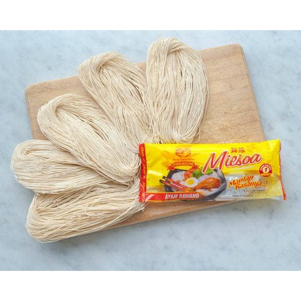 

PASTA-ANEKA- MIESOA CAP BURUNG LAYANG TERBANG - RASA AYAM BAWANG -ANEKA-PASTA.