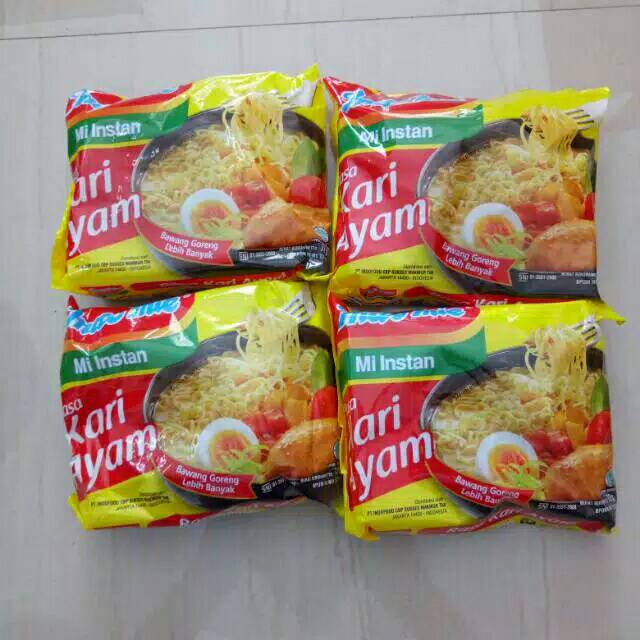 

Indomie kuah kari ayam