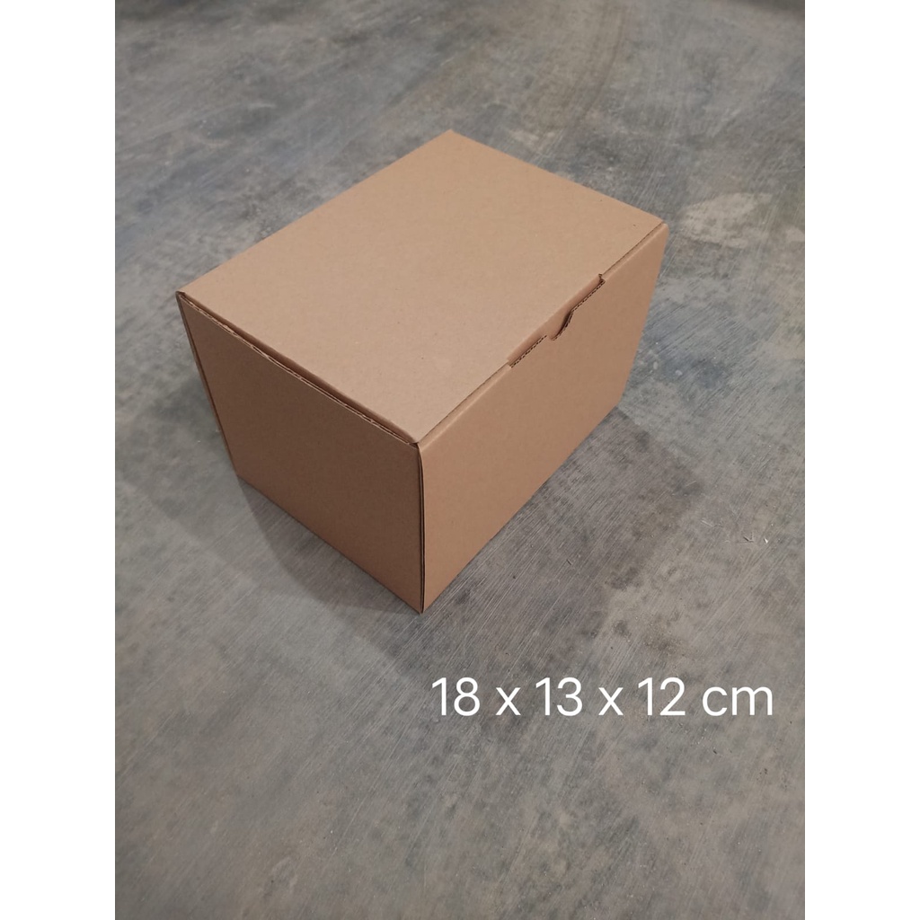 

(10pcs) Kardus Uk. 18x13x12 cm....Die Cut kotak Kue, snack -aksesoris-dll model box pizza