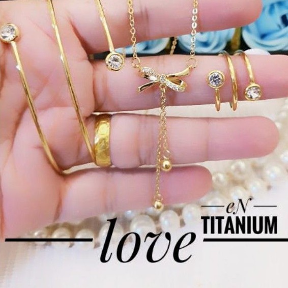 Titanium set perhiasan r4